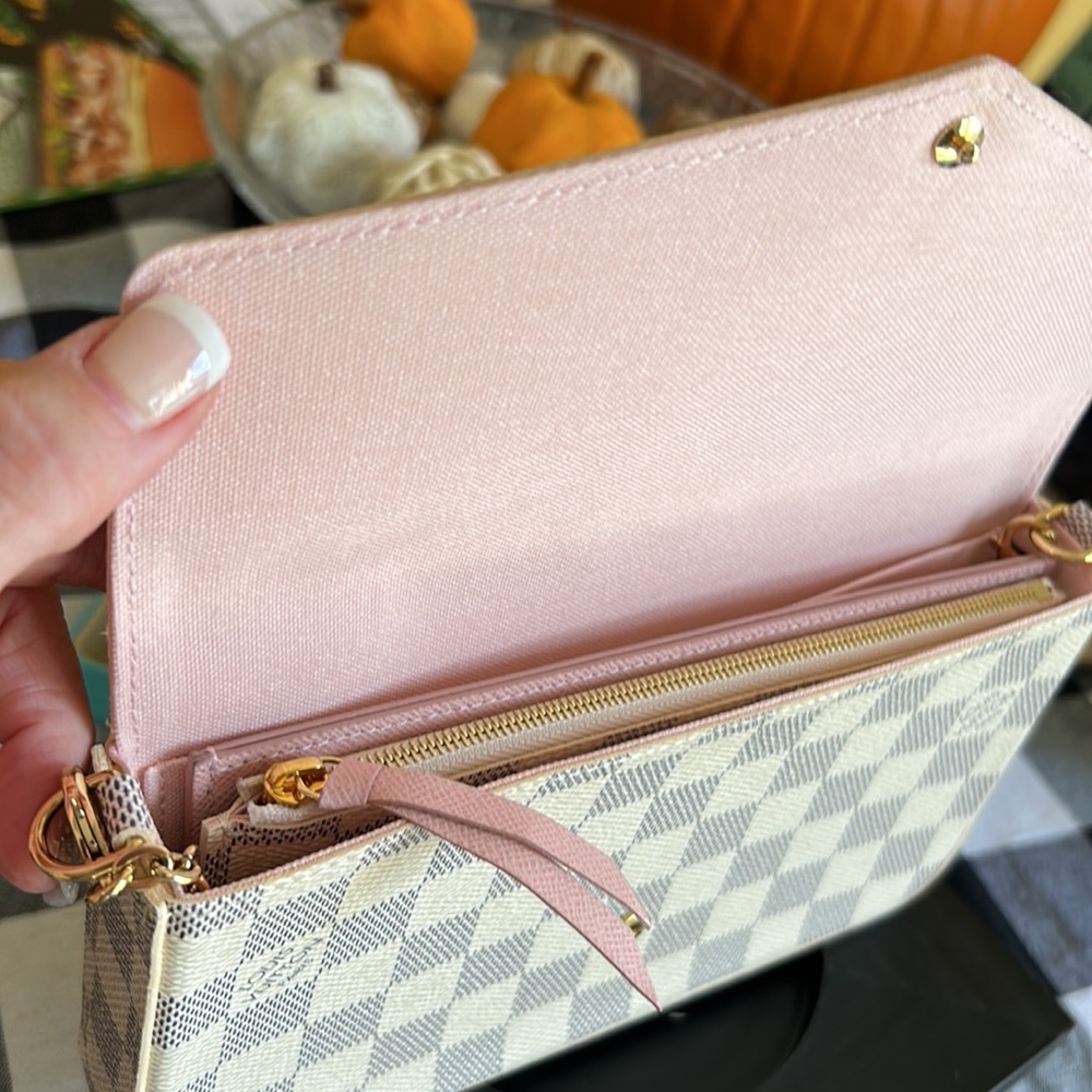 LV Damier Azur Felicie Chain Bag - Picture 2 of 8